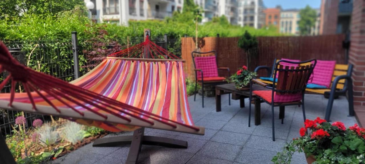 Riverside Garden Apartament Marina Гданск Екстериор снимка
